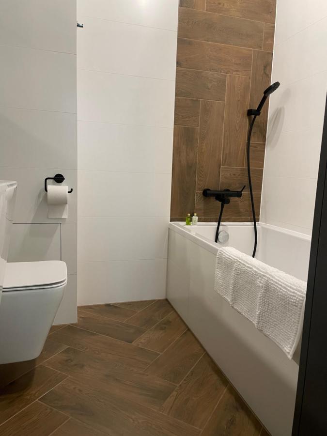 Apartament Centrum Superior Poznań Buitenkant foto